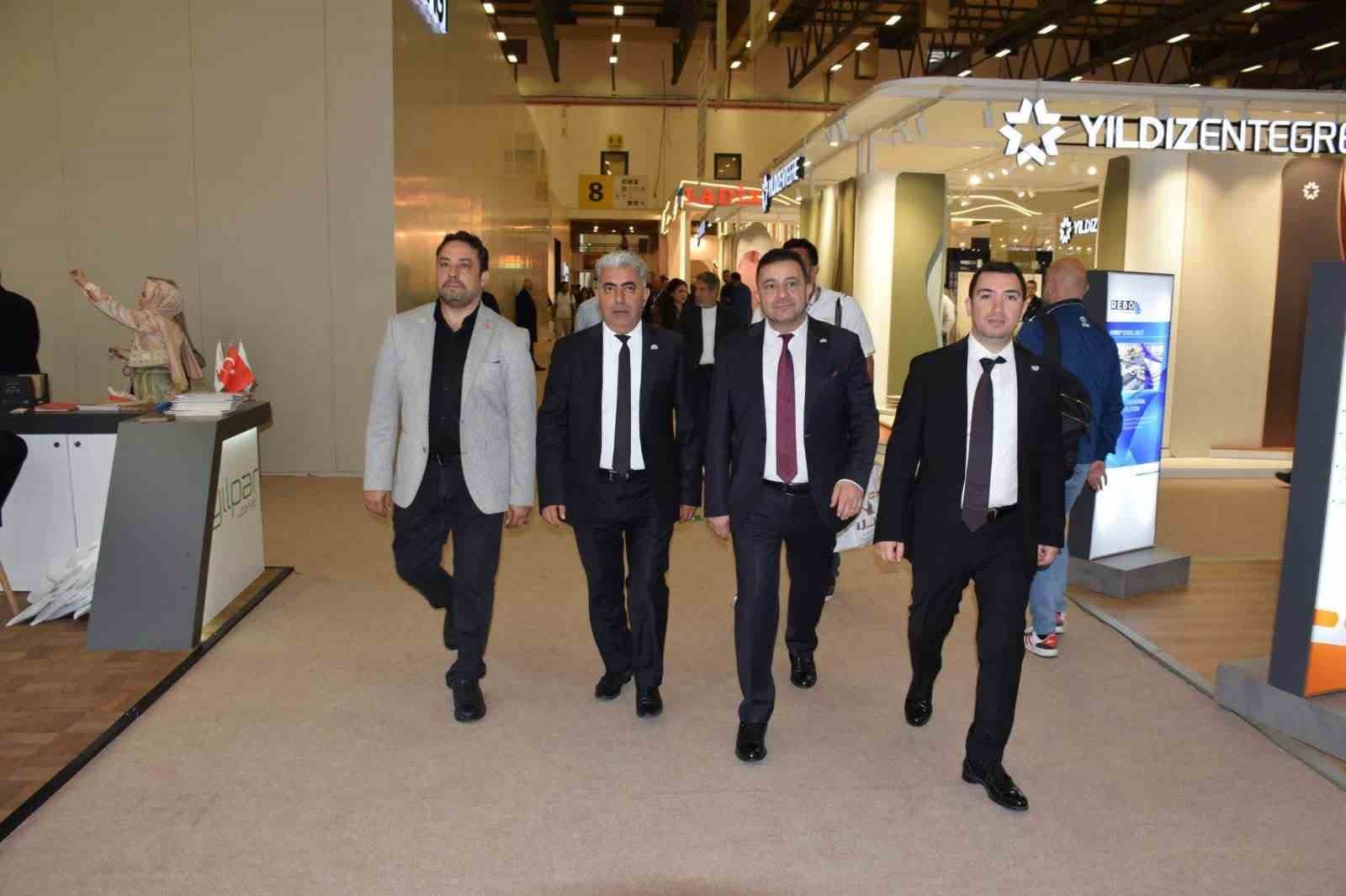Kayseri OSB yönetimi, İstanbul’daki uluslararası fuarlara çıkarma yaptı