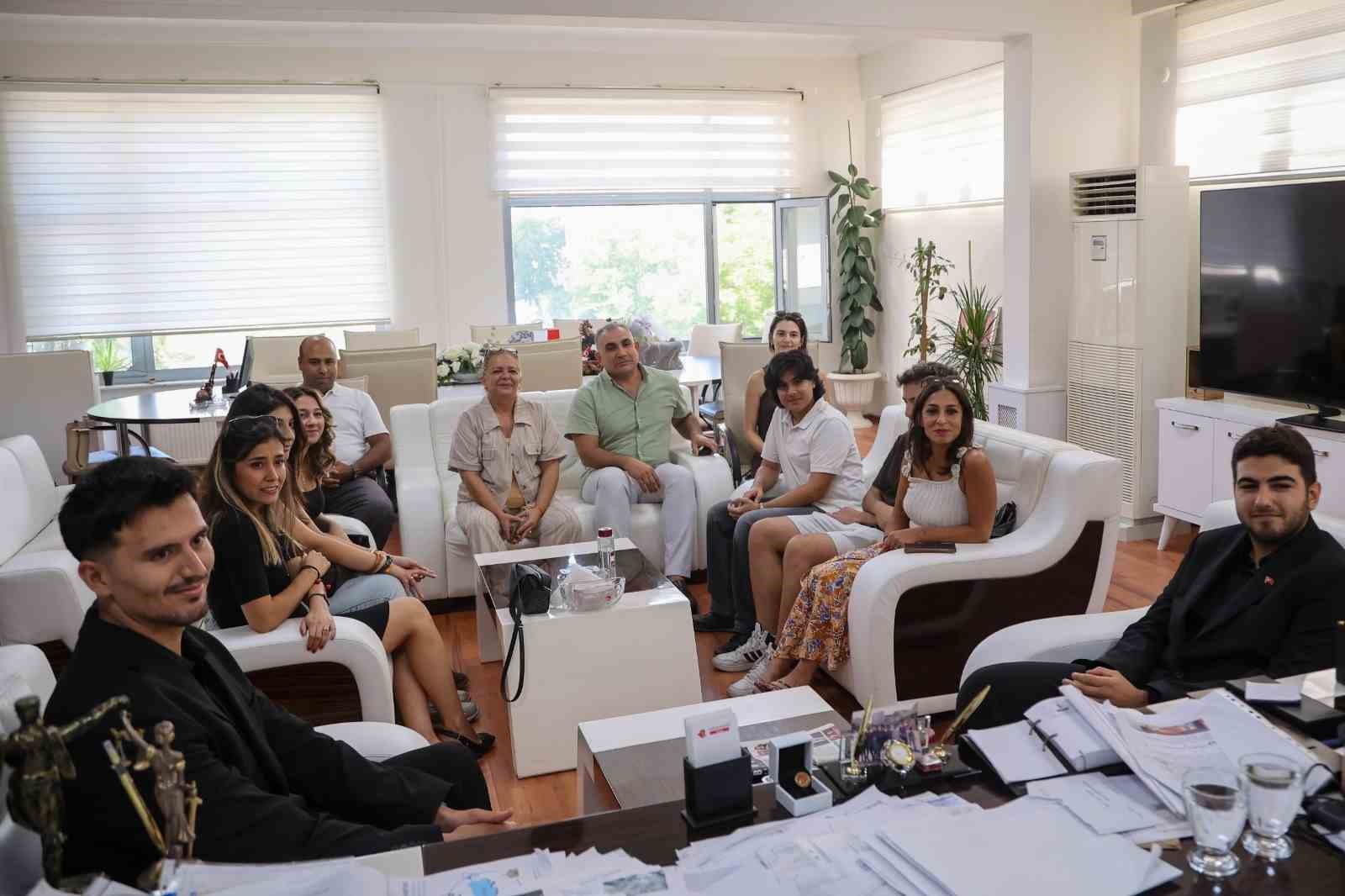 Hayallerine ulaşan gençler Başkan Yetişkin ile buluştu