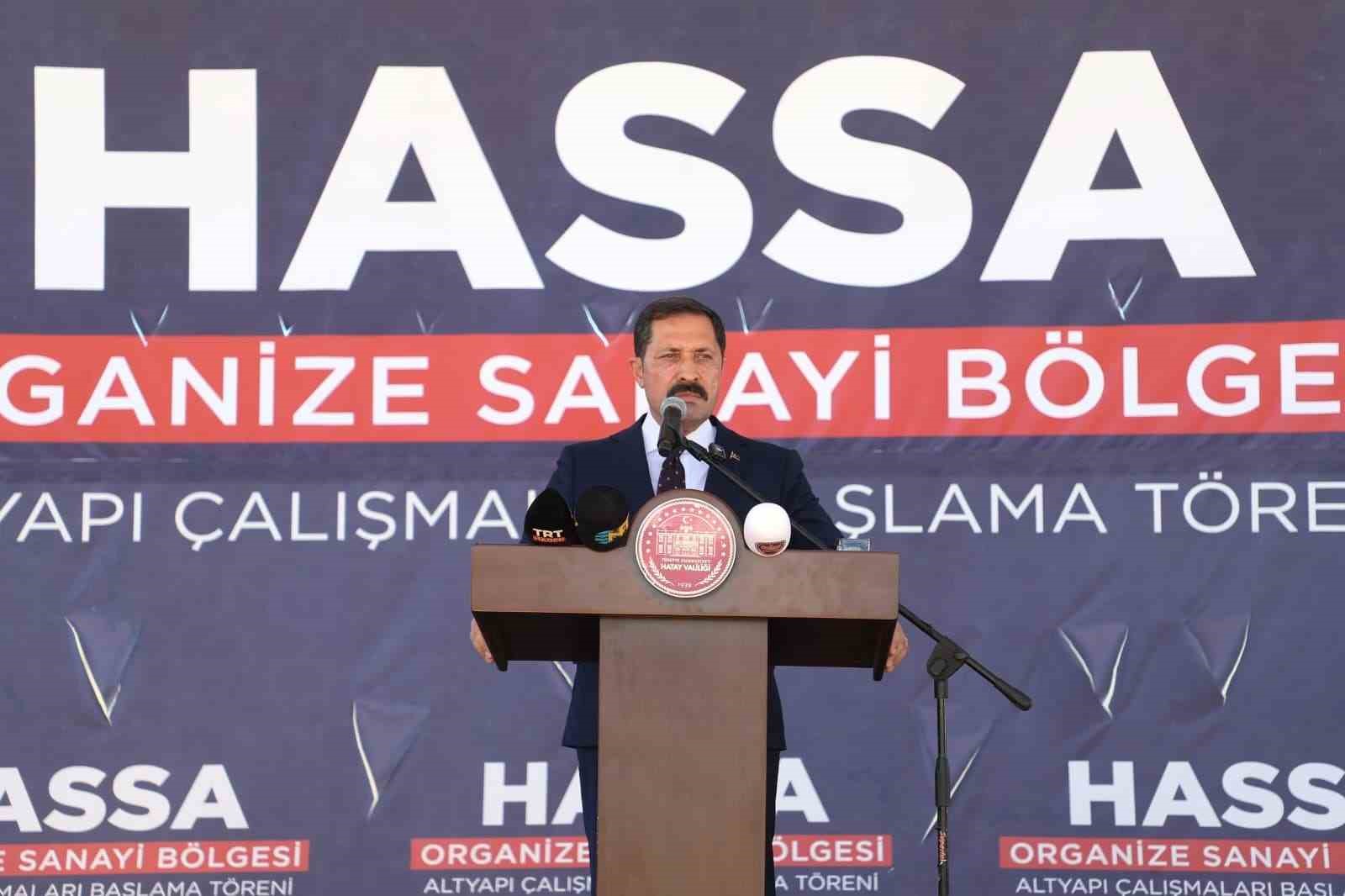 Sınırın sıfır noktasında yer alan ve Türkiye’nin en büyükleri arasında yer alacak organize sanayi bölgesinde alt yapı çalışmalarına başlandı