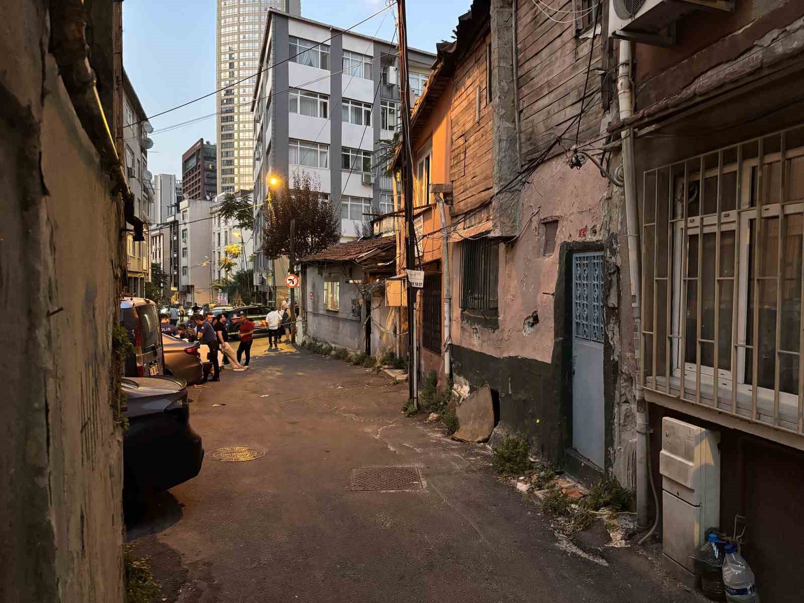 Evden yayılan k&ouml;t&uuml; koku acı ger&ccedil;eği ortaya &ccedil;ıkardı