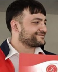 Benzinle uğraşırken alevlerin arasında kalan genç hayatını kaybetti