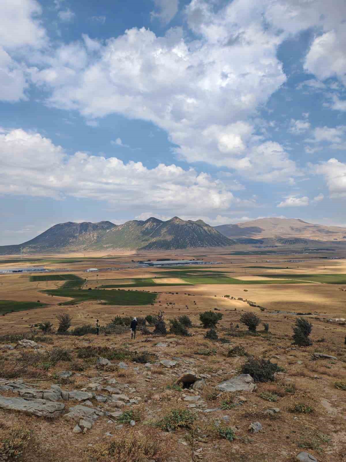Bitlis’te tarihöncesine ışık tutacak arazi çalışmaları başladı