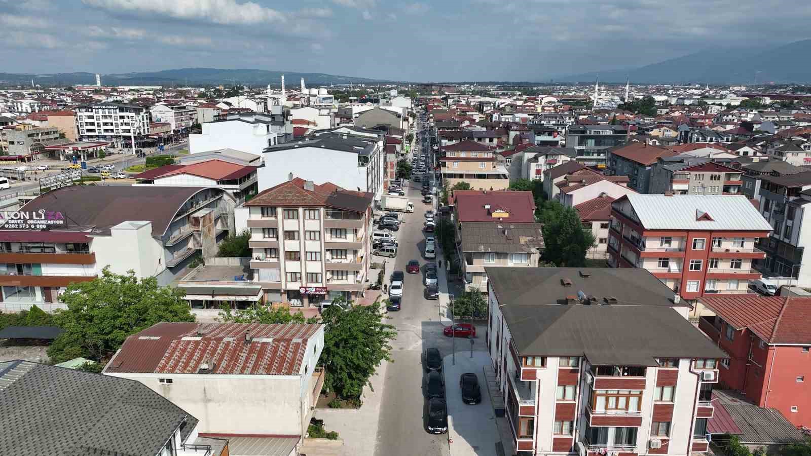 Kartepe’de 27 cadde ve sokak yenilendi