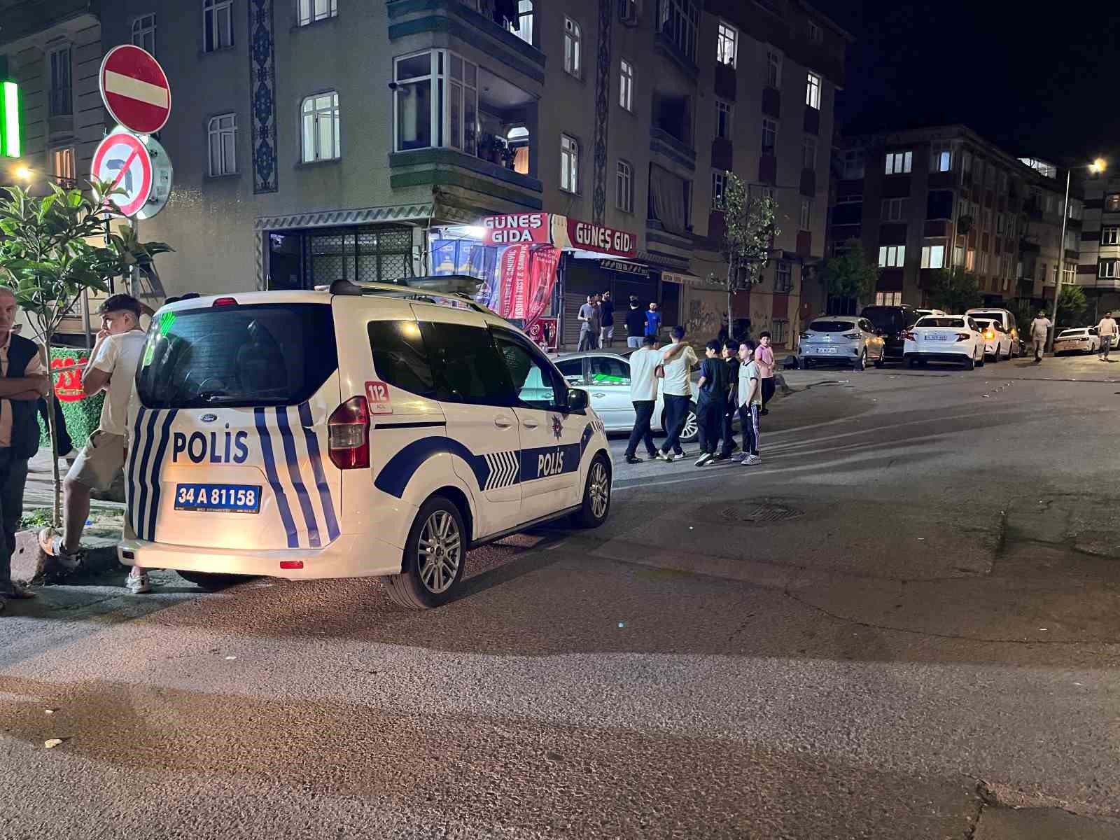 Gaziosmanpaşa&rsquo;da motosikletli şahıslarca silahlı saldırı: 1 yaralı
