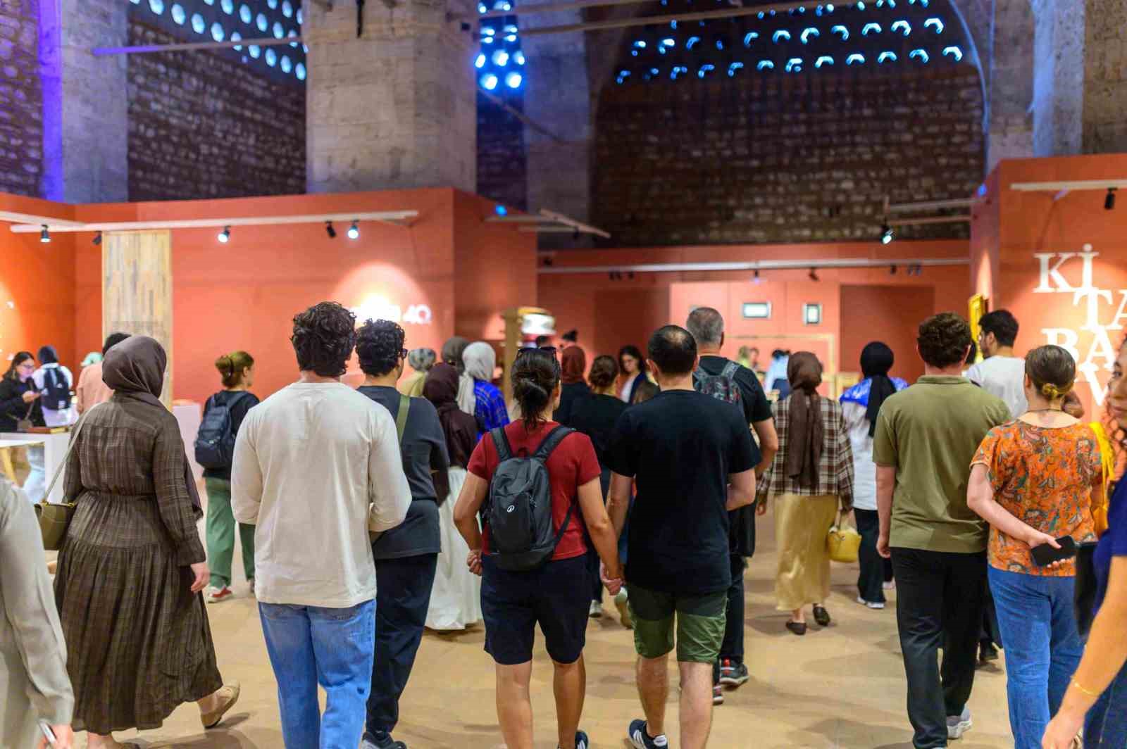 Eksim Holding’in 40’ıncı yılına özel ‘Kitaba Vefa’ sergisine yoğun ilgi