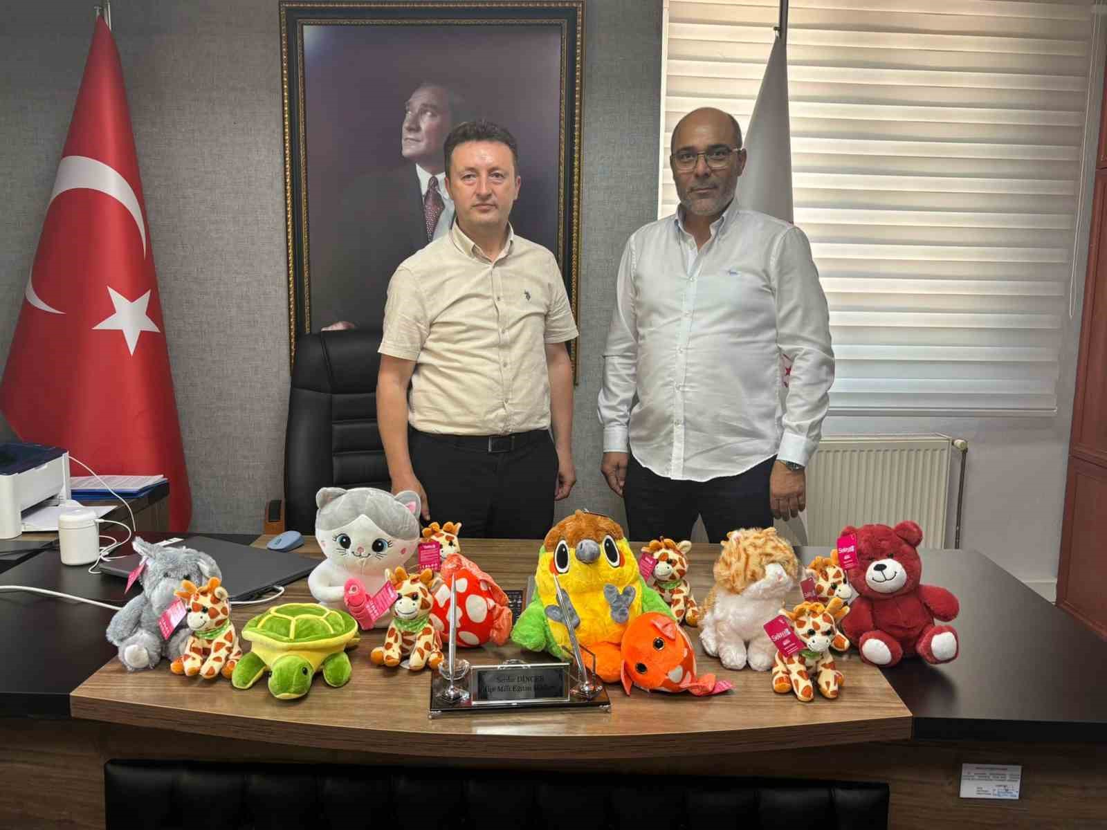 Turgutlulu iş insanından öğrencilere anlamlı destek