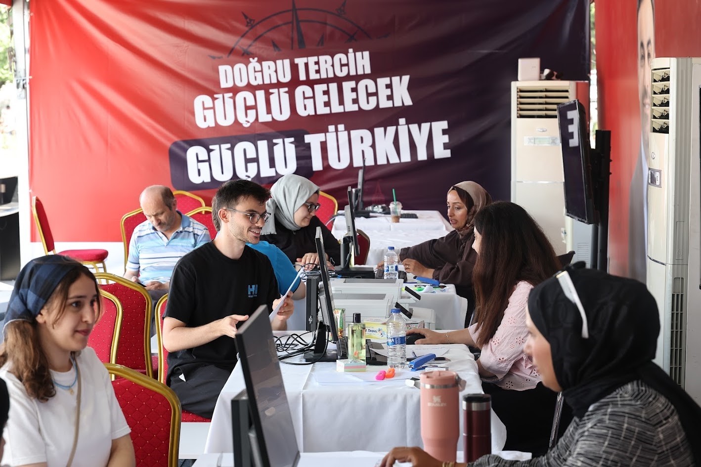 Bağcılar&rsquo;da &uuml;niversite adaylarına &uuml;cretsiz tercih danışmanlığı