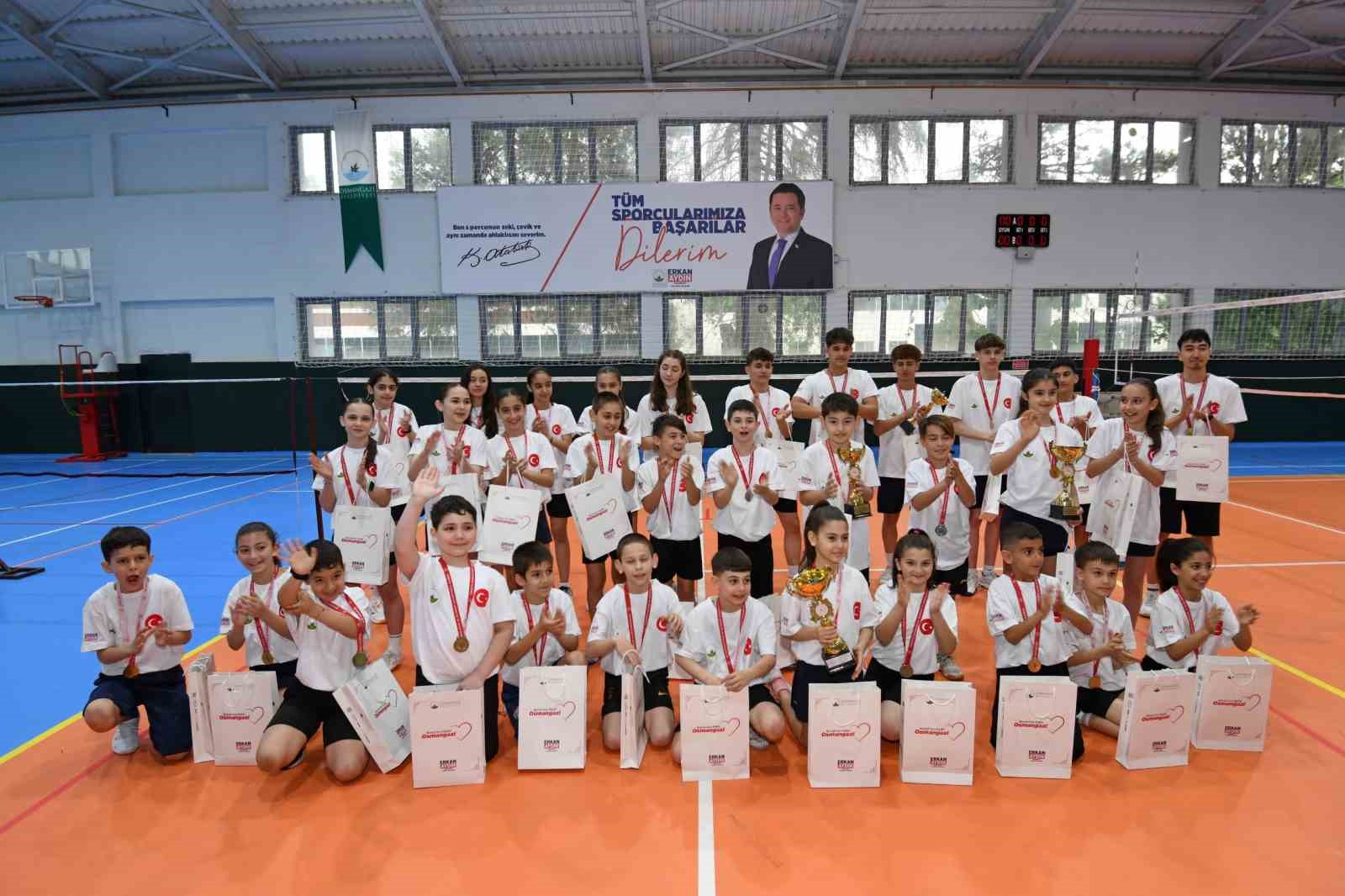 Osmangazi Belediyespor’dan badmintonda tarihi başarı