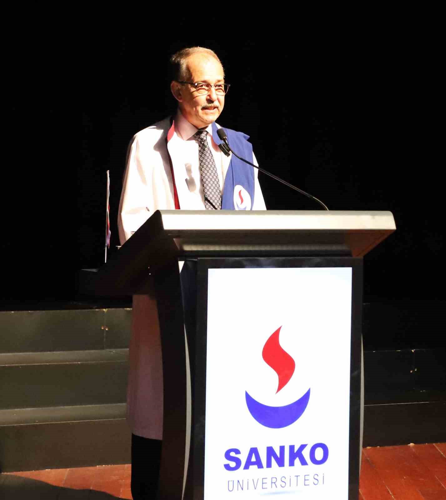 SANKO Üniversitesi’nde mezuniyet heyecanı