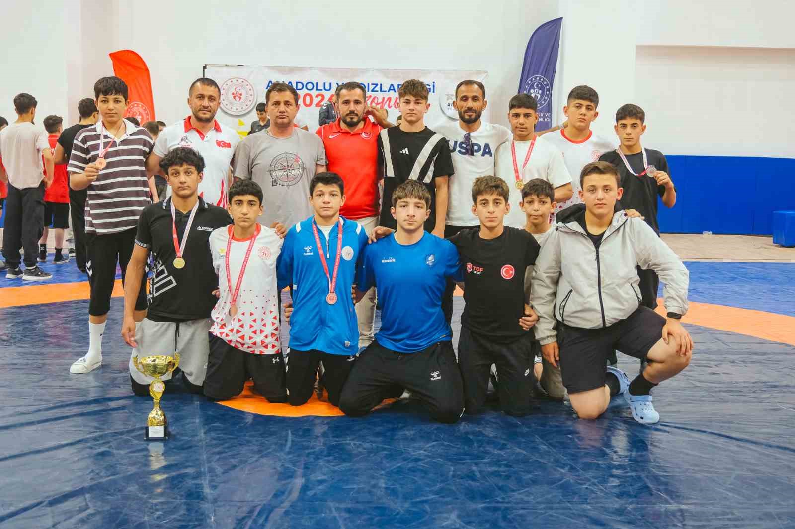 Anadolu Yıldızlar Ligi G&uuml;reş T&uuml;rkiye Finalleri S&ouml;ke&rsquo;de tamamlandı