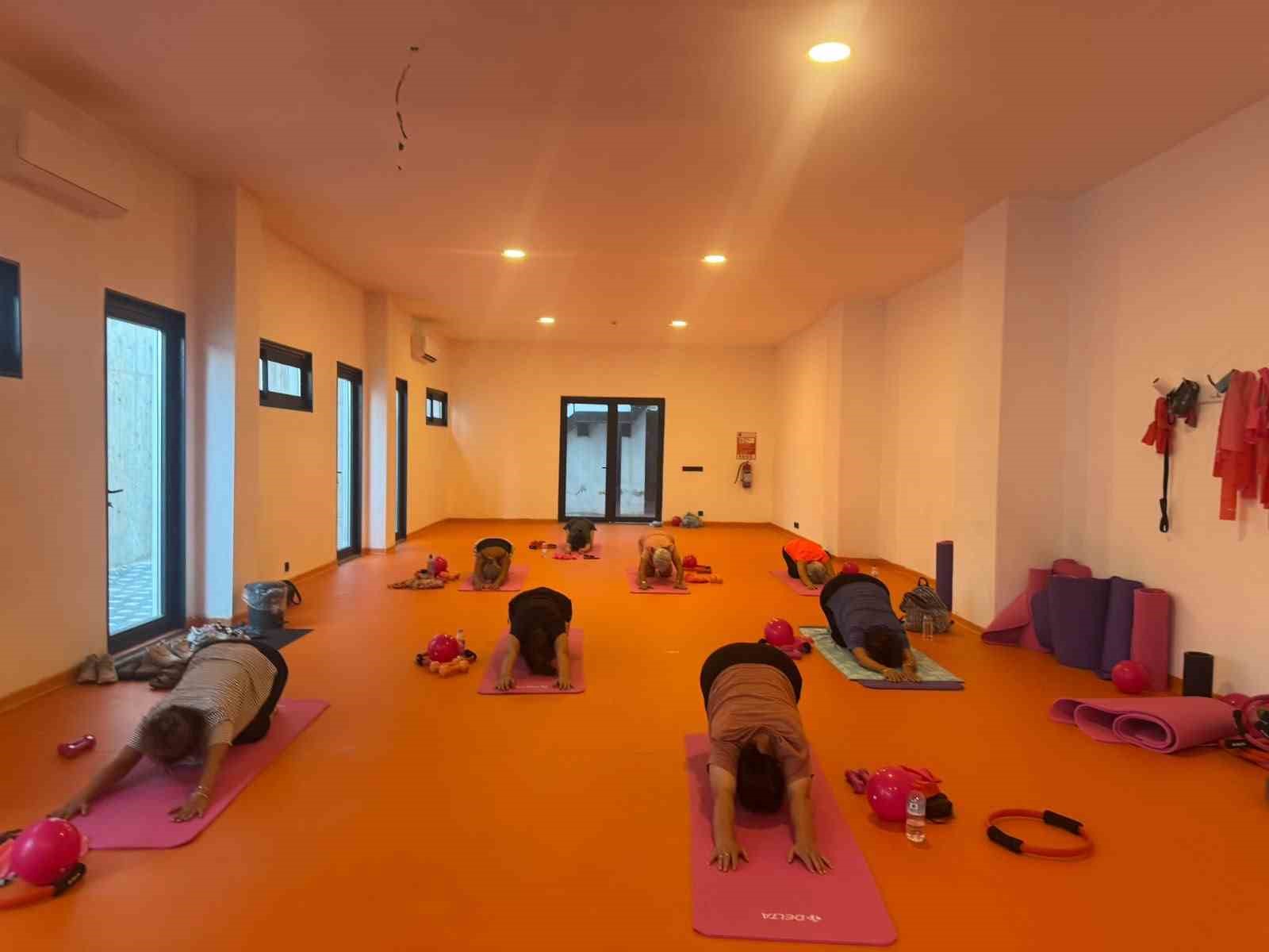 Bodrum Belediyesinin pilates dersleri devam ediyor