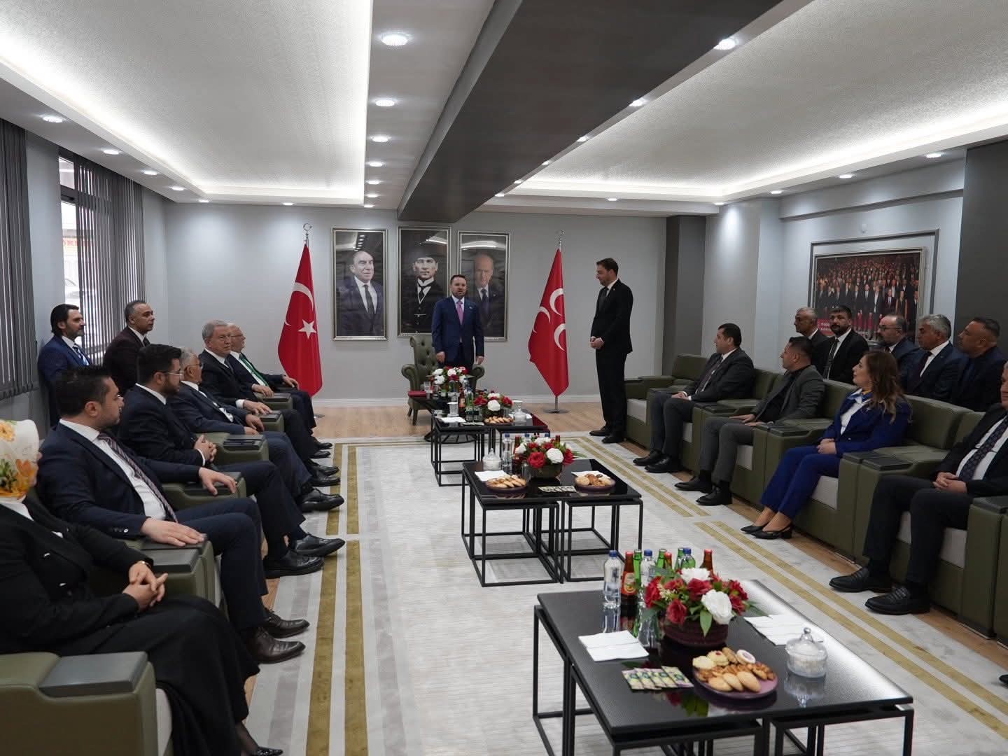 MHP’den Adalet Bakanı Akın Gürlek’e samimi ve sıcak karşılama