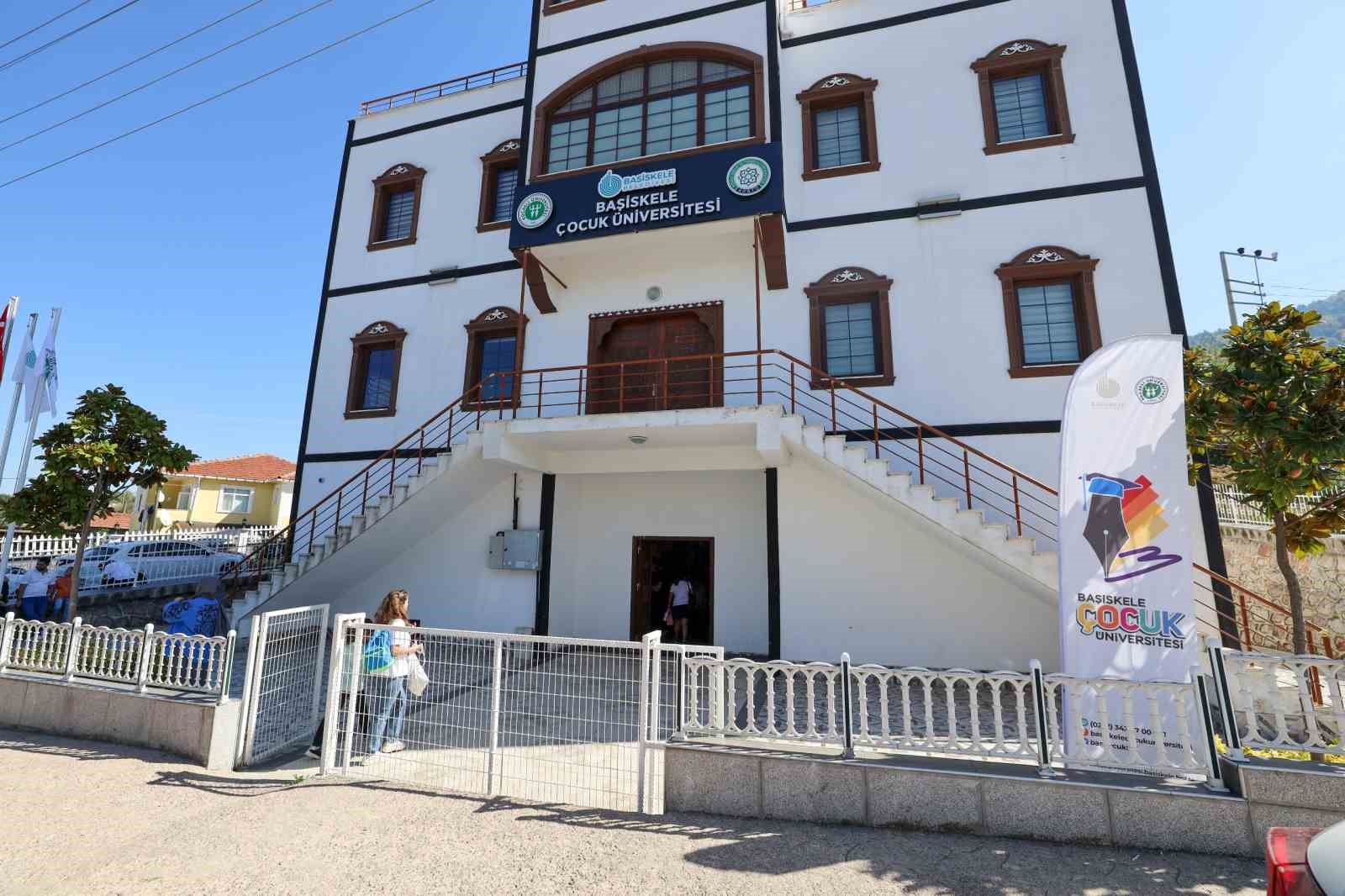 Başiskele Çocuk Üniversitesi 10. yılına 144 öğrenciyle giriyor