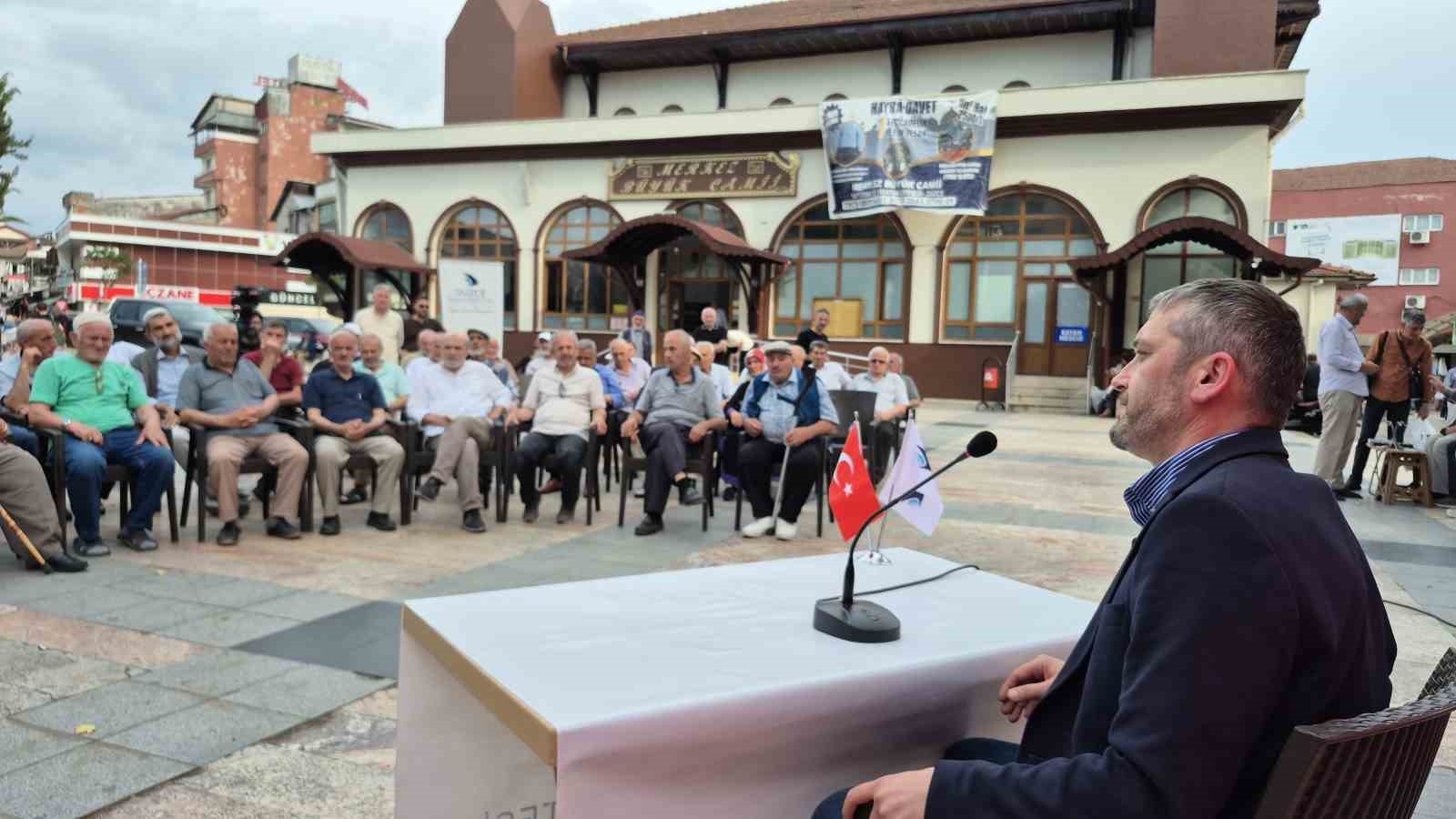 Üroloji Doktoru, cami önünde prostat hastalıklarını anlattı