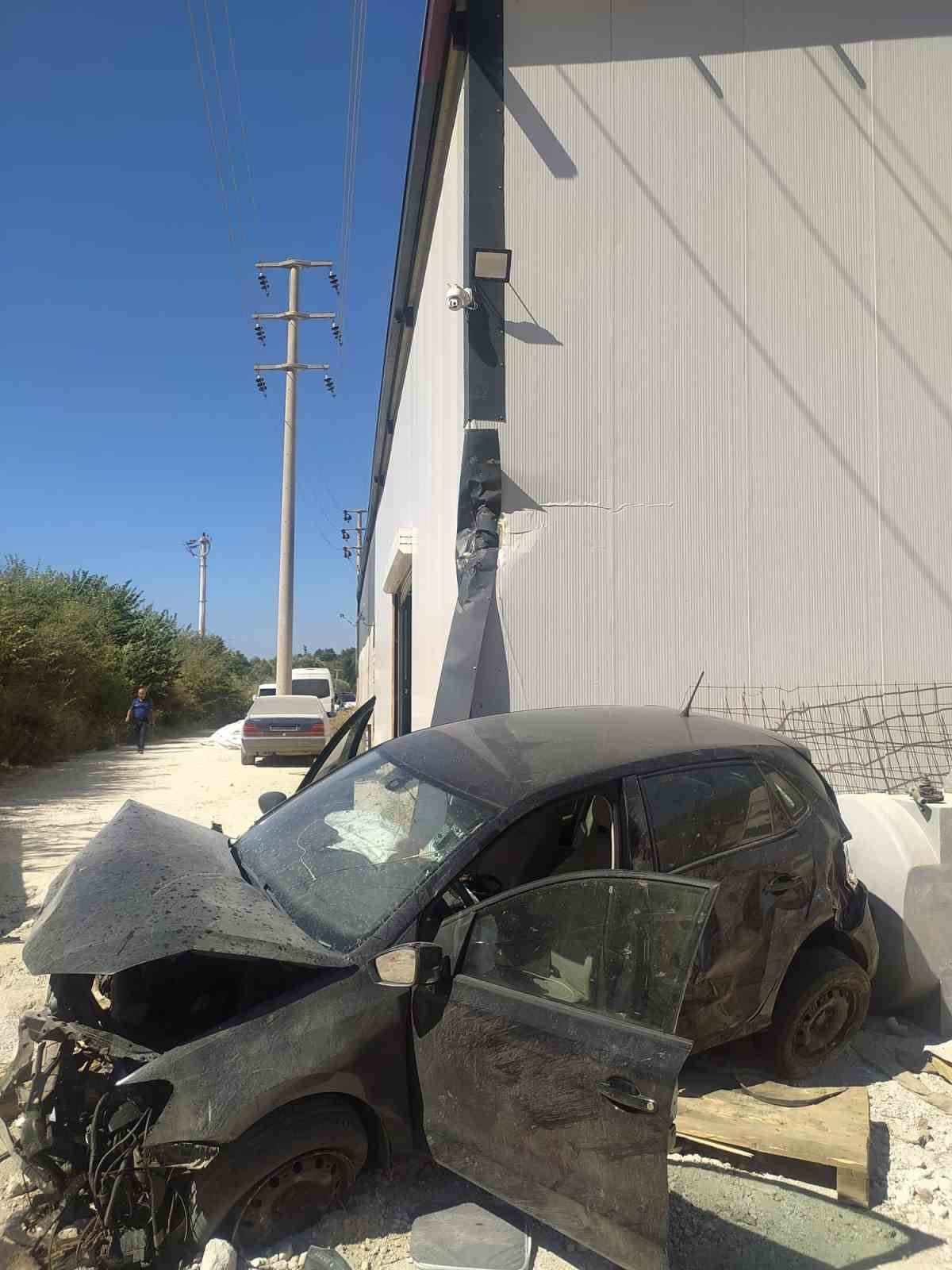 Kuşadası’nda trafik kazası: 2 yaralı