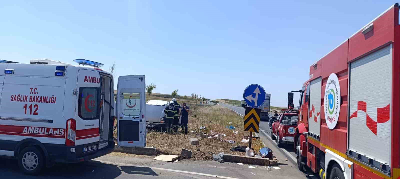 Tekirdağ’da kamyon ile otomobil çarpıştı: 2 ölü, 3 yaralı
