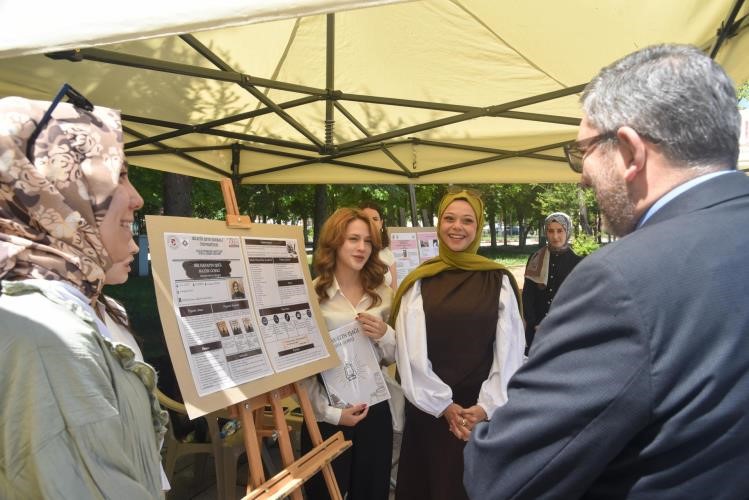 Bilecik’te ’Toplumsal Katkı Projeleri Poster Sergisi’ açıldı