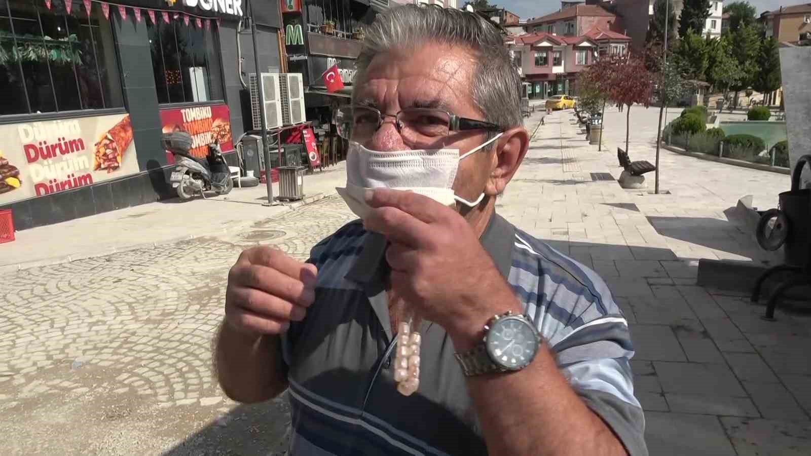 Merzifonluların toz ve çukurla imtihanı: Halka maske dağıtıldı