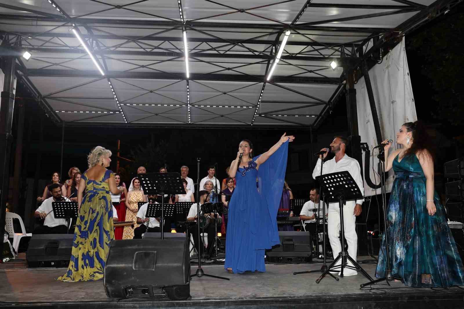 Gölyazı’da Sezen Aksu gecesi