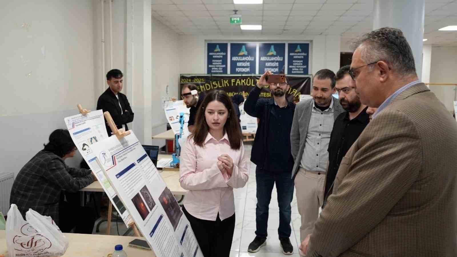 KBÜ’de biyomedikal teknolojilere yönelik projeler tanıtıldı