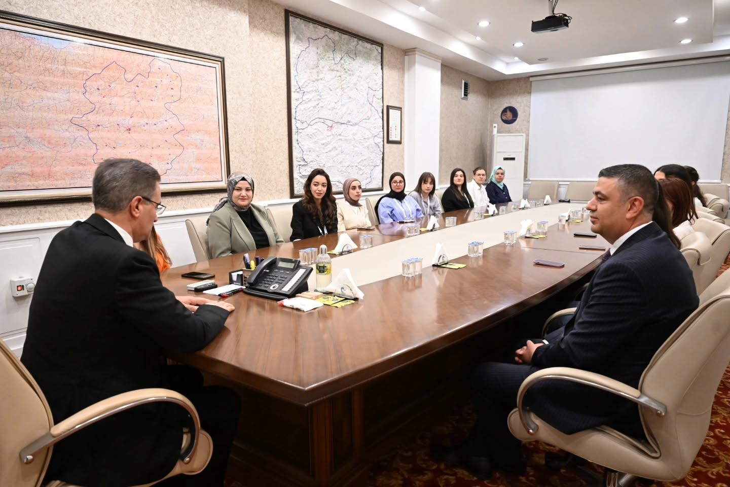 Vali Baruş, Uluslararası Tömer öğrencilerini kabul etti