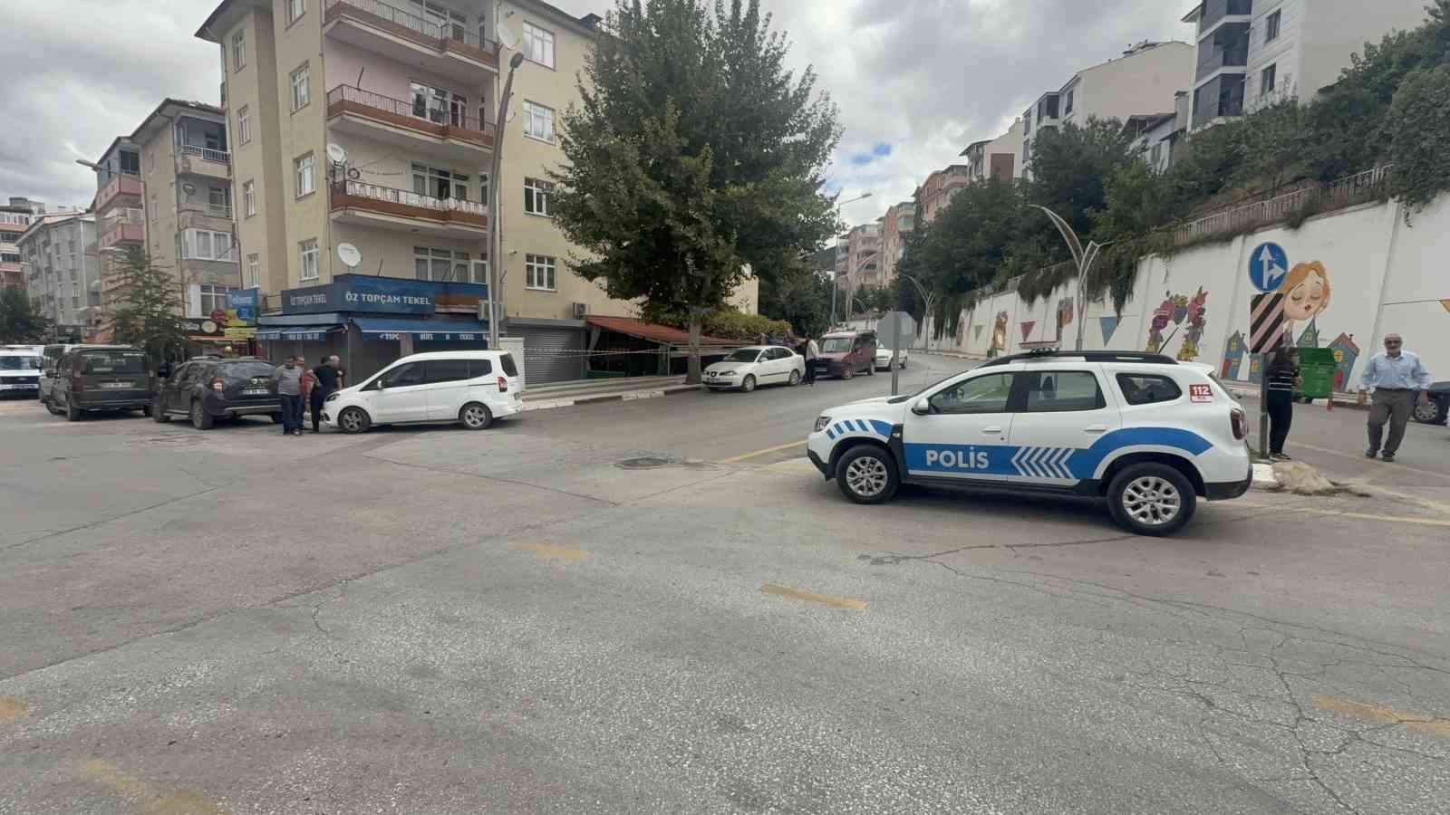 Tokat’ta akrabalar arasındaki husumet silahlı kavgaya dönüştü: 1 yaralı