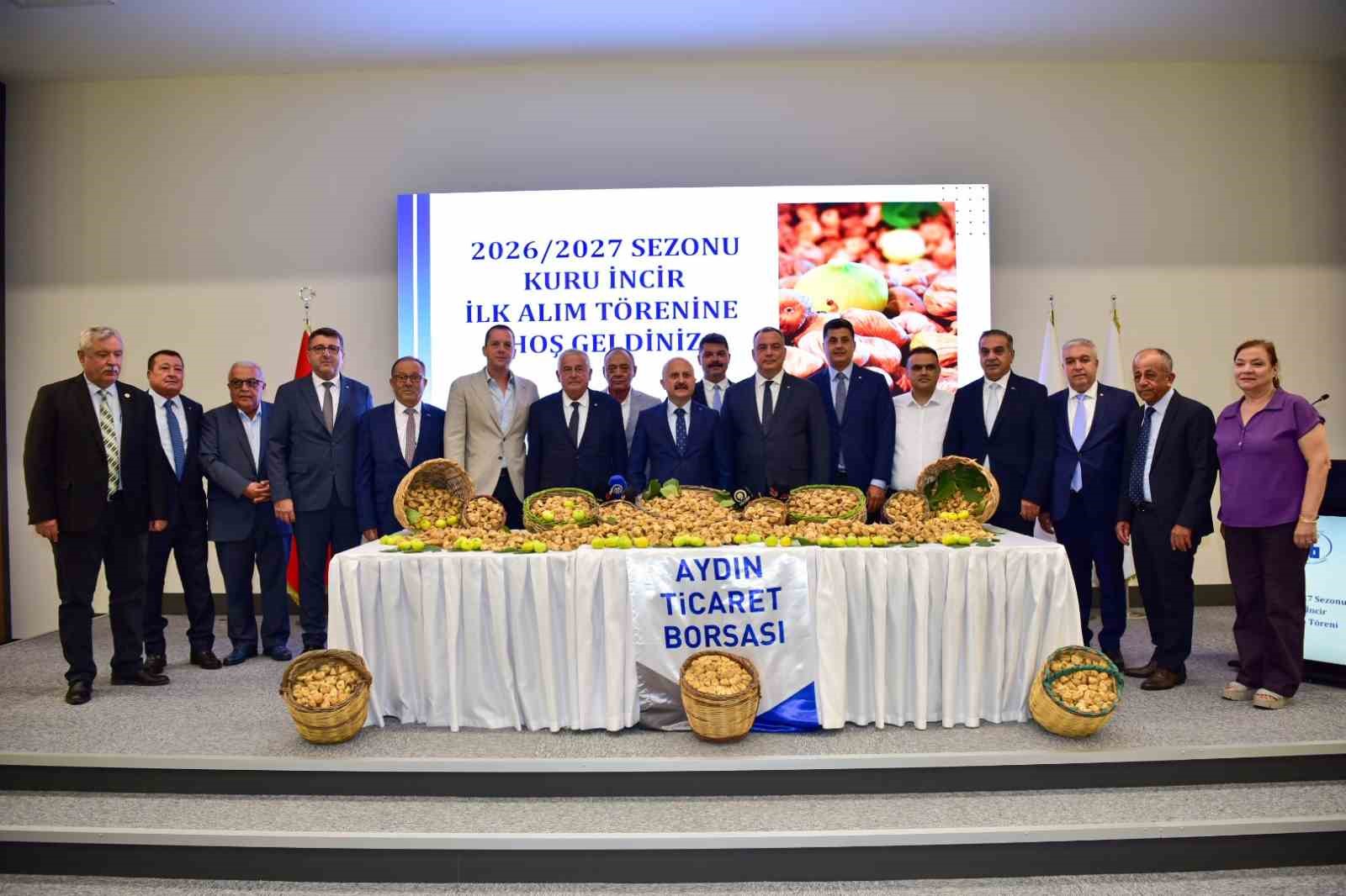 Aydın’da sezonun ilk kuru inciri 850 liradan satıldı