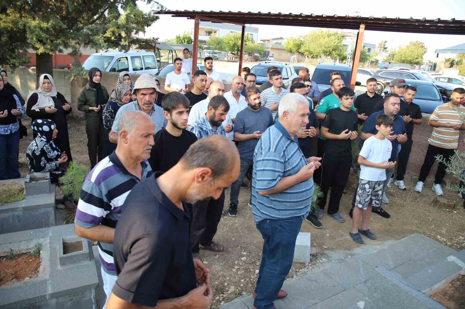 Kazada hayatını kaybeden muhabiri Umut Yakup Tanrı&ouml;ver dualarla anıldı