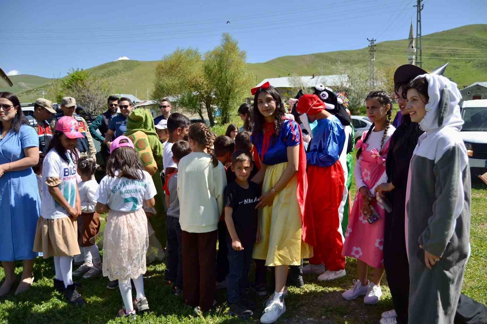 Karaçoban’dan Türkiye´ye örnek sosyal sorumluluk projesi: "Orda bir köy var çok da uzak değil"