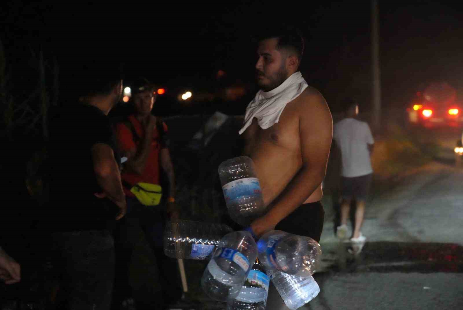 Fethiye’de alevlere karşı insan zinciri