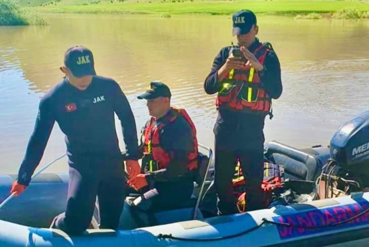 Aras Nehri’nde kaybolan Okan Koç’un cansız bedeni, 2.5 km uzakta bulundu