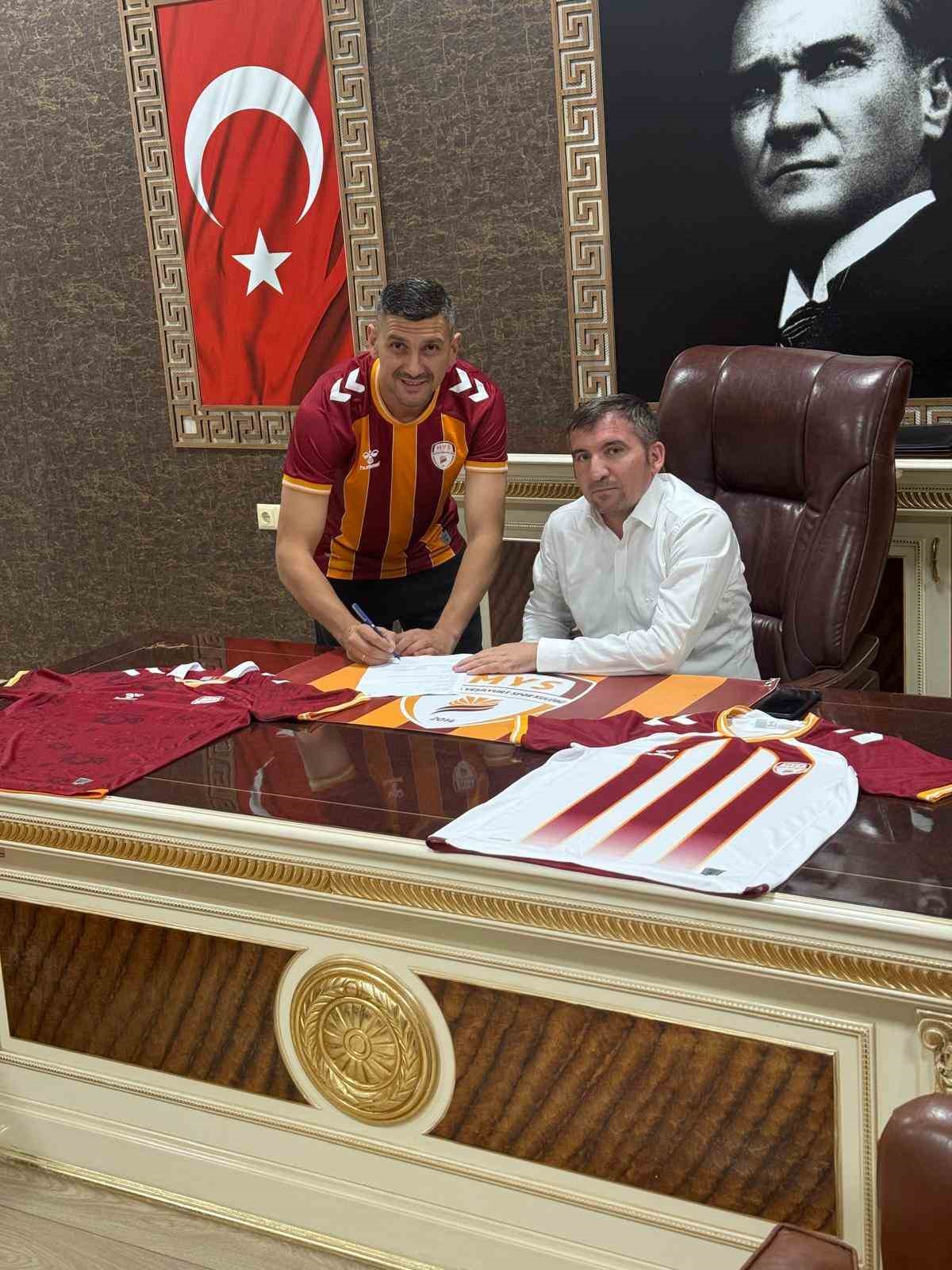 Malatya Yeşilyurt Spor, orta sahasını Aykut Sarıdoğan ile g&uuml;&ccedil;lendirdi