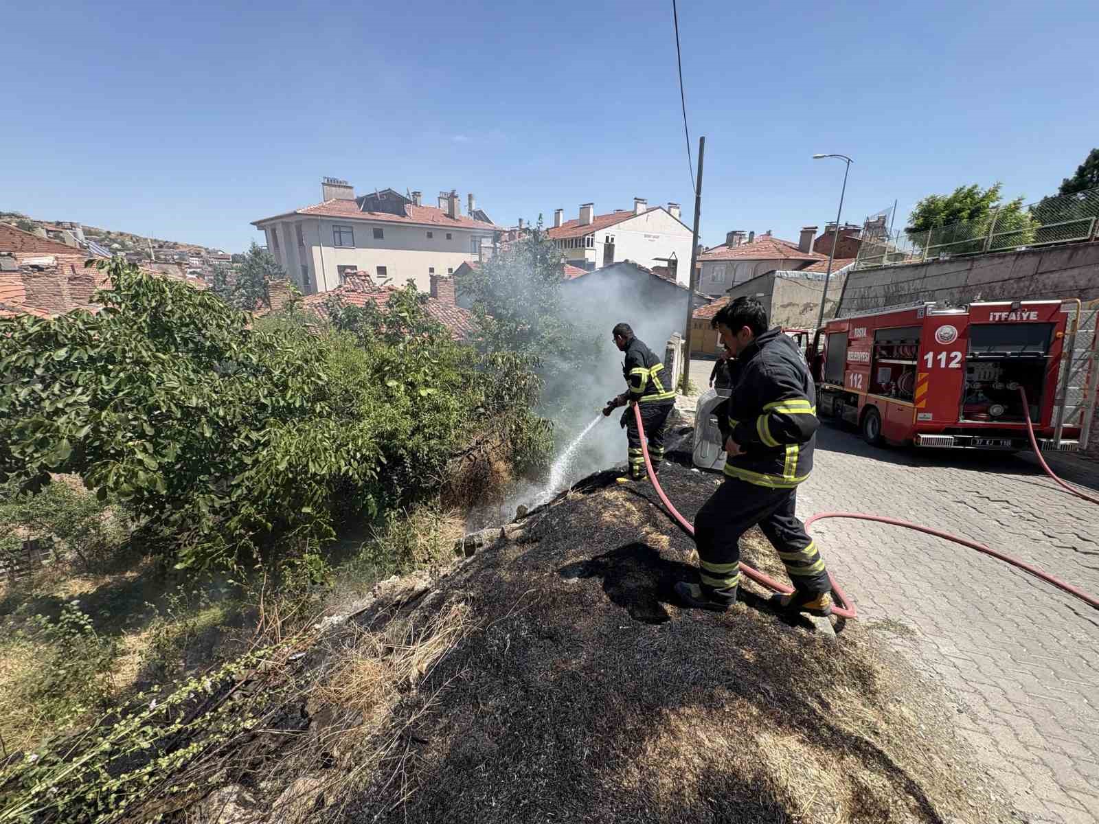 Kastamonu’da çıkan örtü yangınları büyümeden söndürüldü