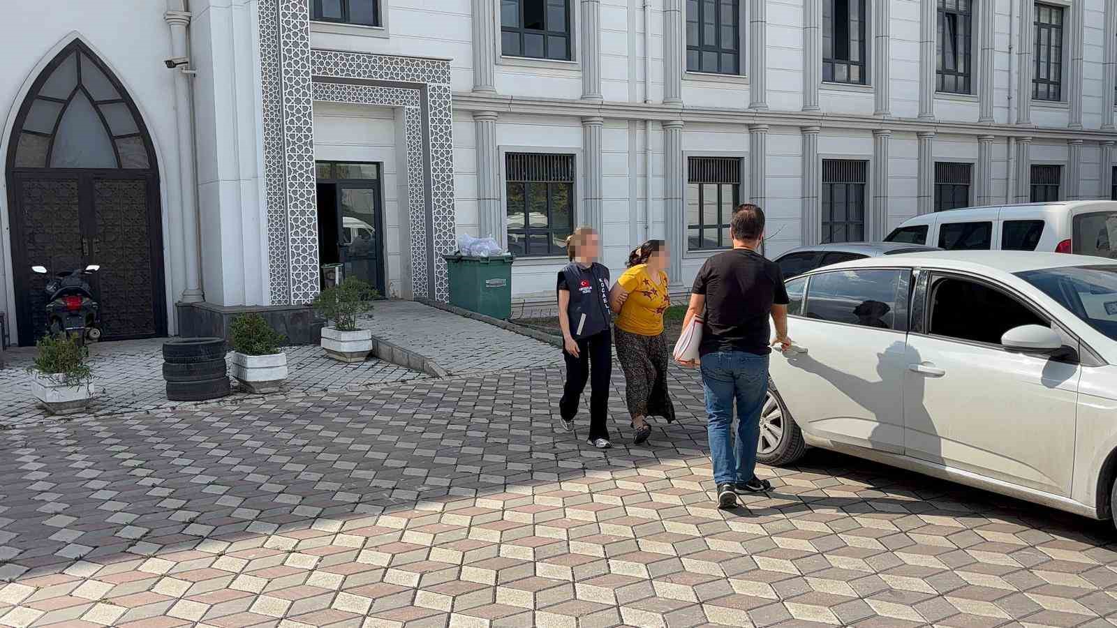 Ev soyan hırsıza yapılan operasyonda aranması olan şahıs da yakalandı