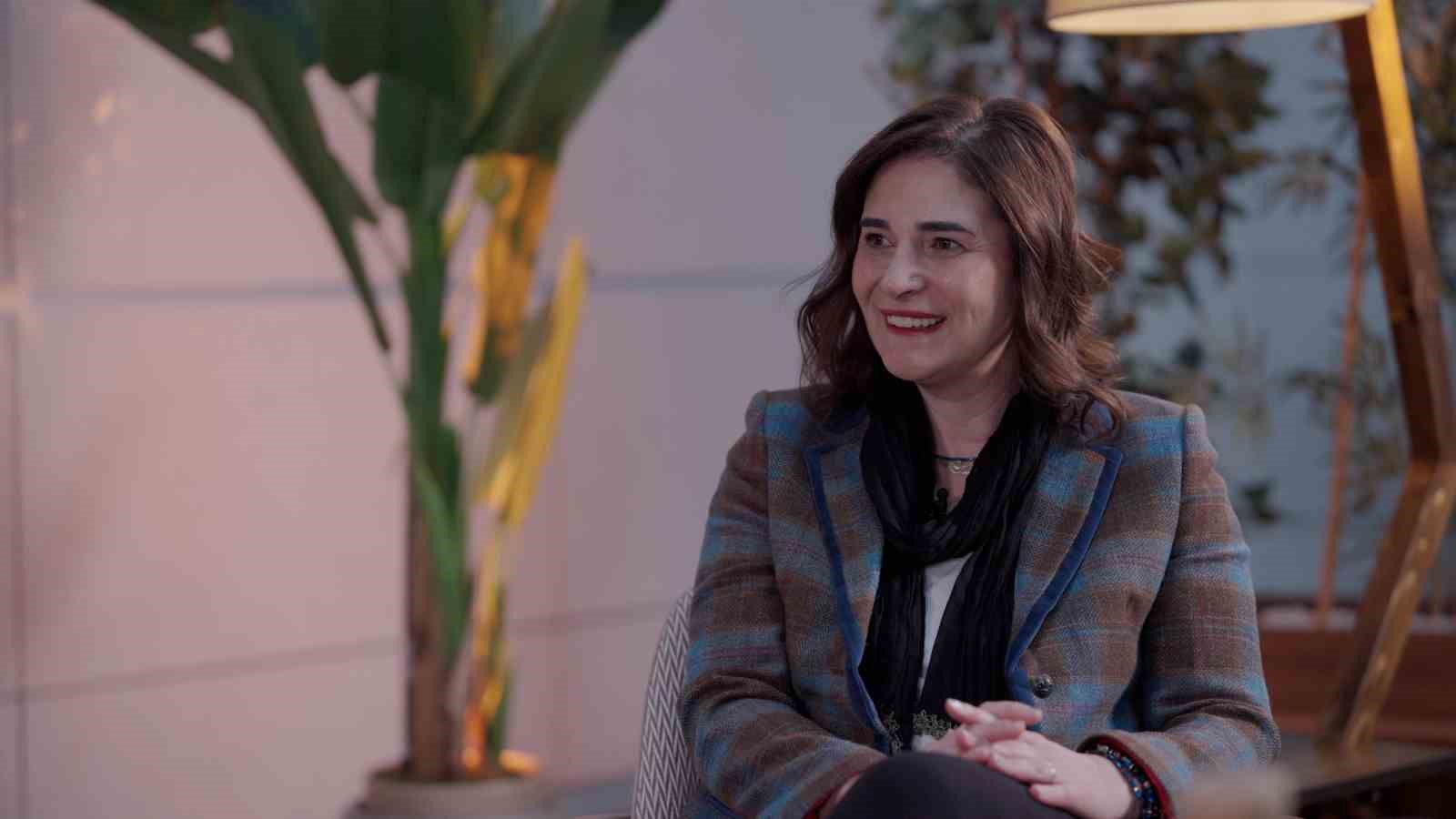 "Havacılıkta Sınır Tanımayan Kadınlar" 5. b&ouml;l&uuml;mde T&uuml;rkiye&rsquo;nin sesten hızlı u&ccedil;uş yapan ilk kadın pilotunu ağırladı