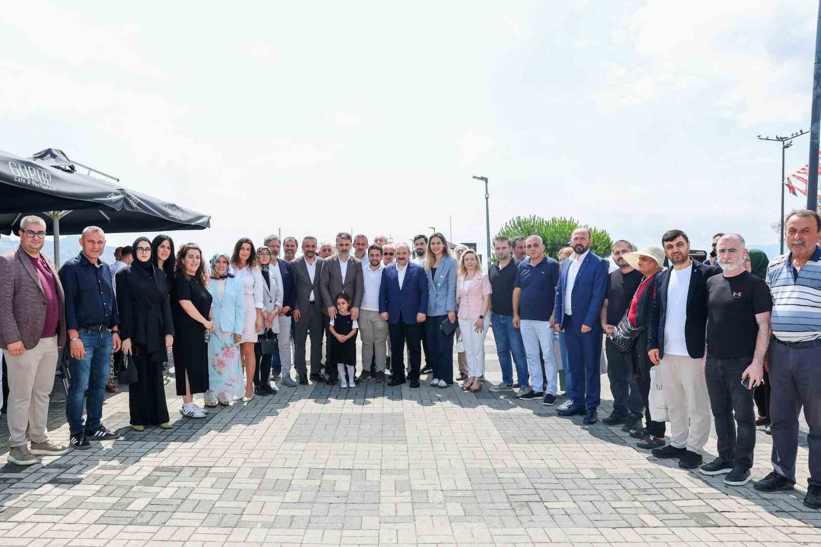 Gemlik’te aşureler Biba ve Varank’tan