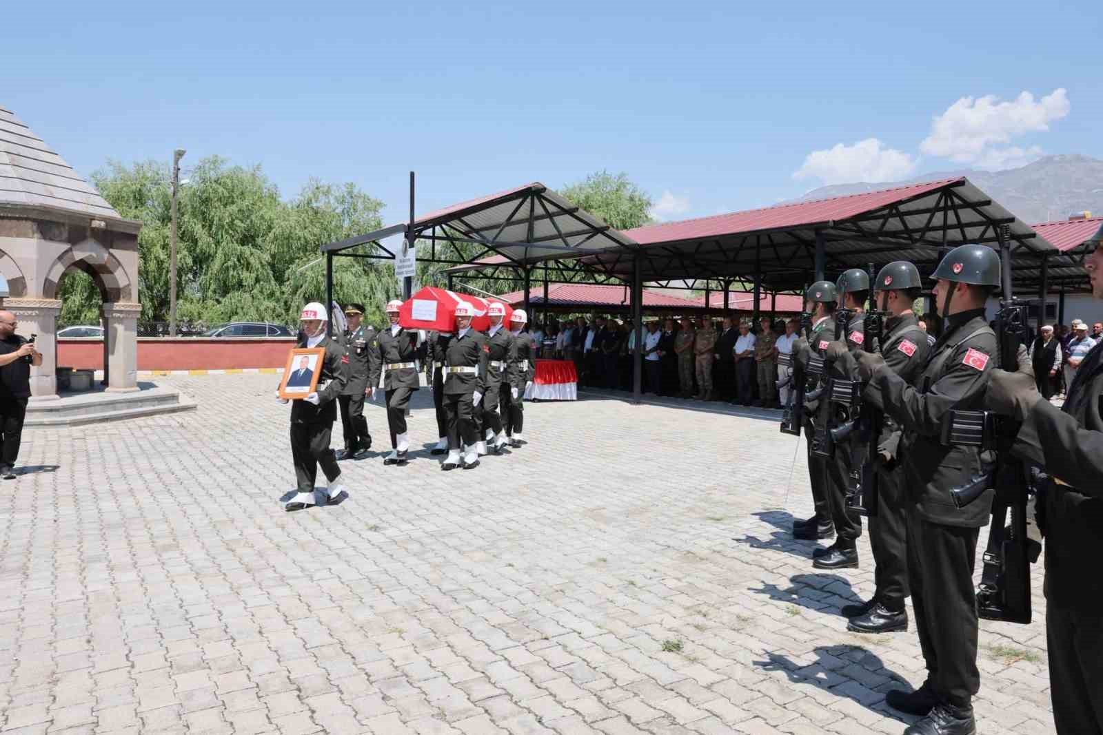 Kıbrıs Gazisi Güngör son yolculuğuna uğurlandı