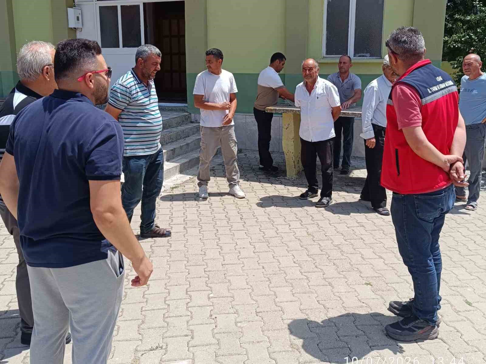 Uşak İl Tarım ve Orman Müdürlüğü ekiplerince üreticilere saha ziyareti gerçekleştirildi