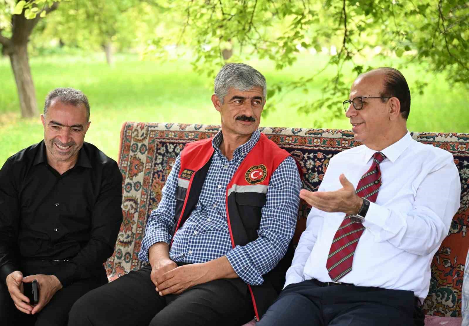 Başkan Geçit, "Yeşilyurt’un her noktasında çalışmalarımız devam ediyor"