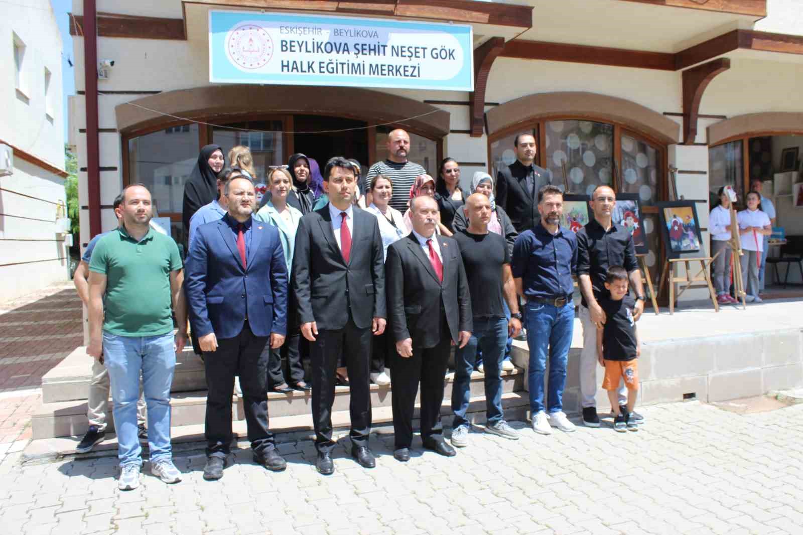 Beylikovalı kursiyerler belgelerini aldı