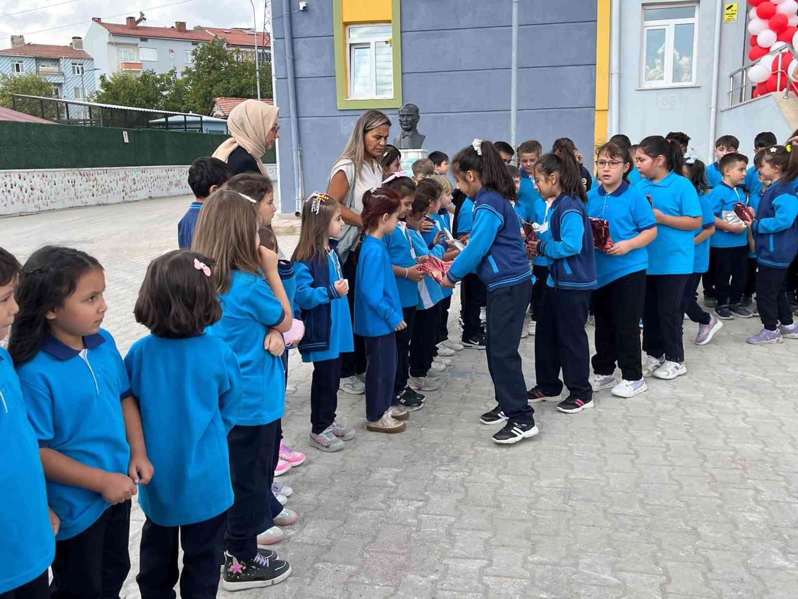 Domaniç’te yeni eğitim yılı coşkuyla başladı