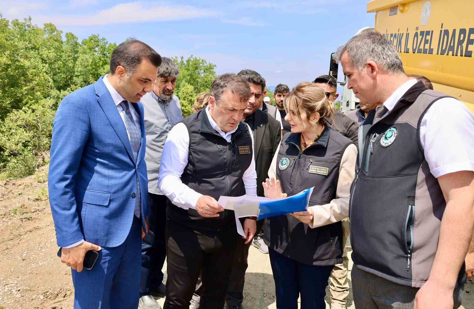 Vali Sözer araç başına geçti, köy yolarında BSK döktü