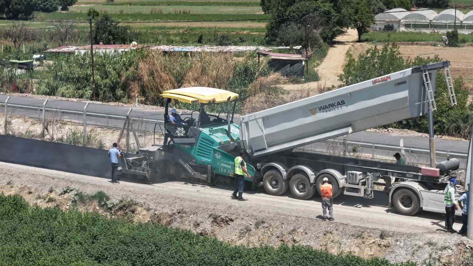 Büyükşehir ekipleri 17 ilçede sahada