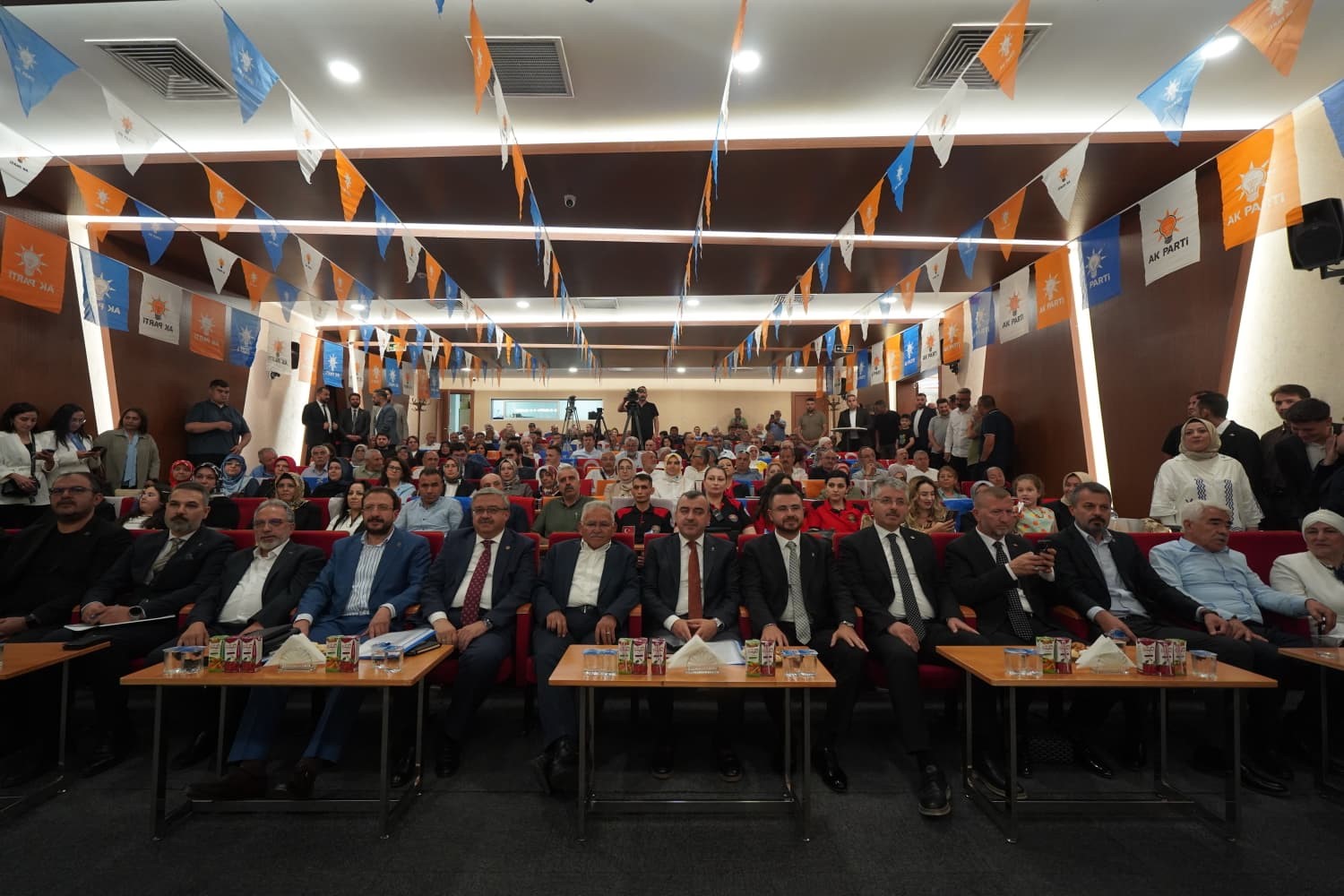 AK Parti Kayseri’de ilçe danışma meclisleri yoğun katılımla gerçekleştirildi