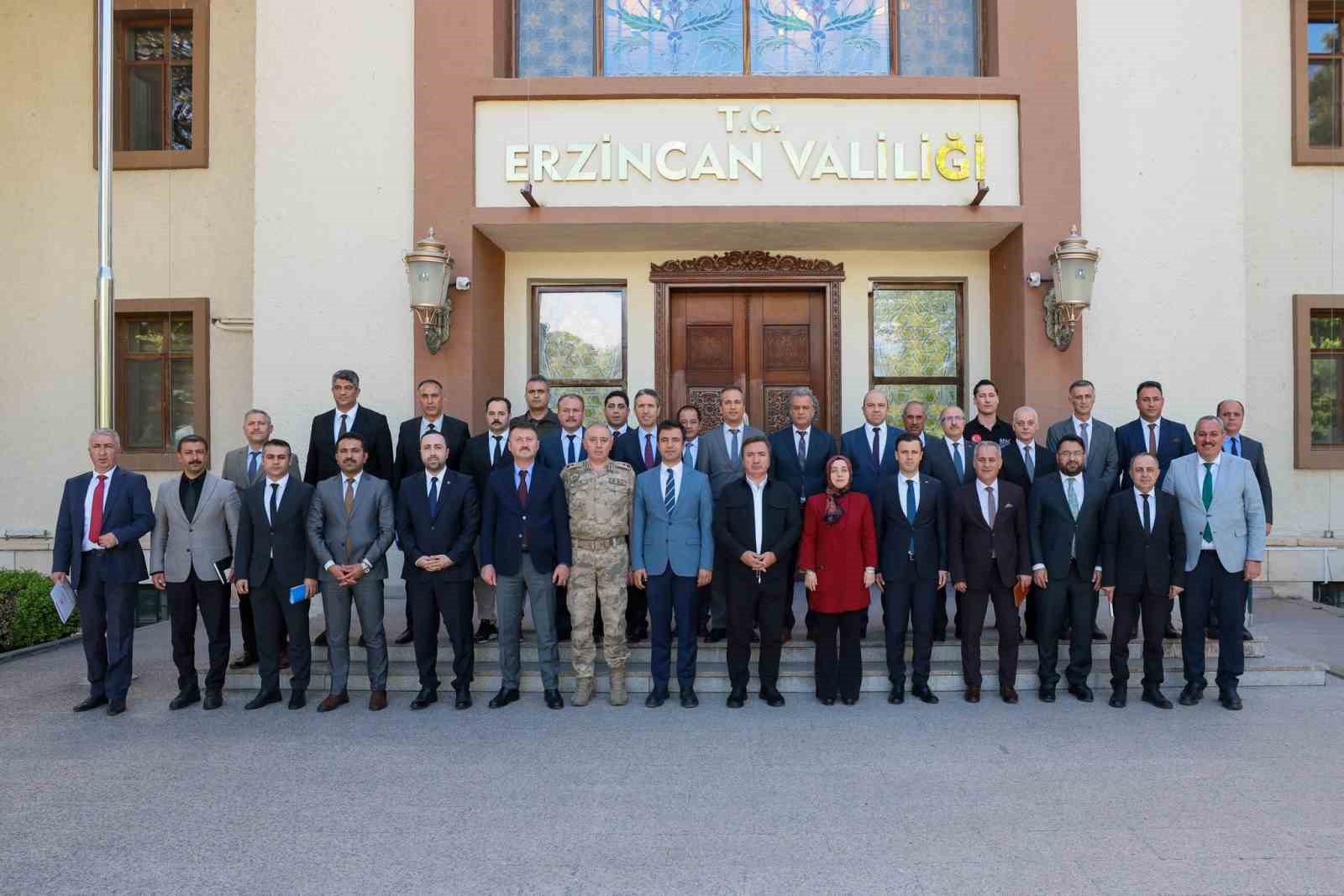 Vali Aydoğdu başkanlığında 33. Birim Amirleri Toplantısı yapıldı