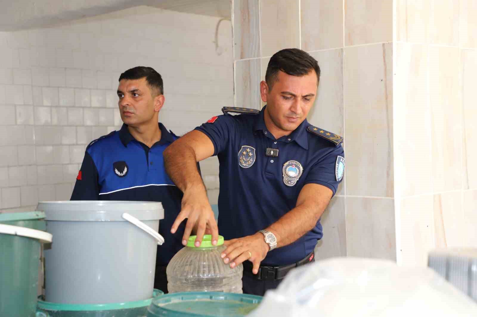 Antalya’da 15 ton tarihi geçmiş süt ürününe el konuldu