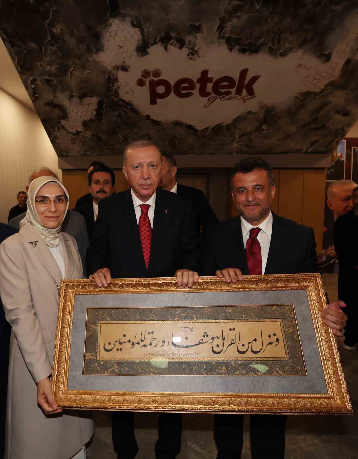 Petek Gen&ccedil;, Cumhurbaşkanı Erdoğan&rsquo;ı ağırladı