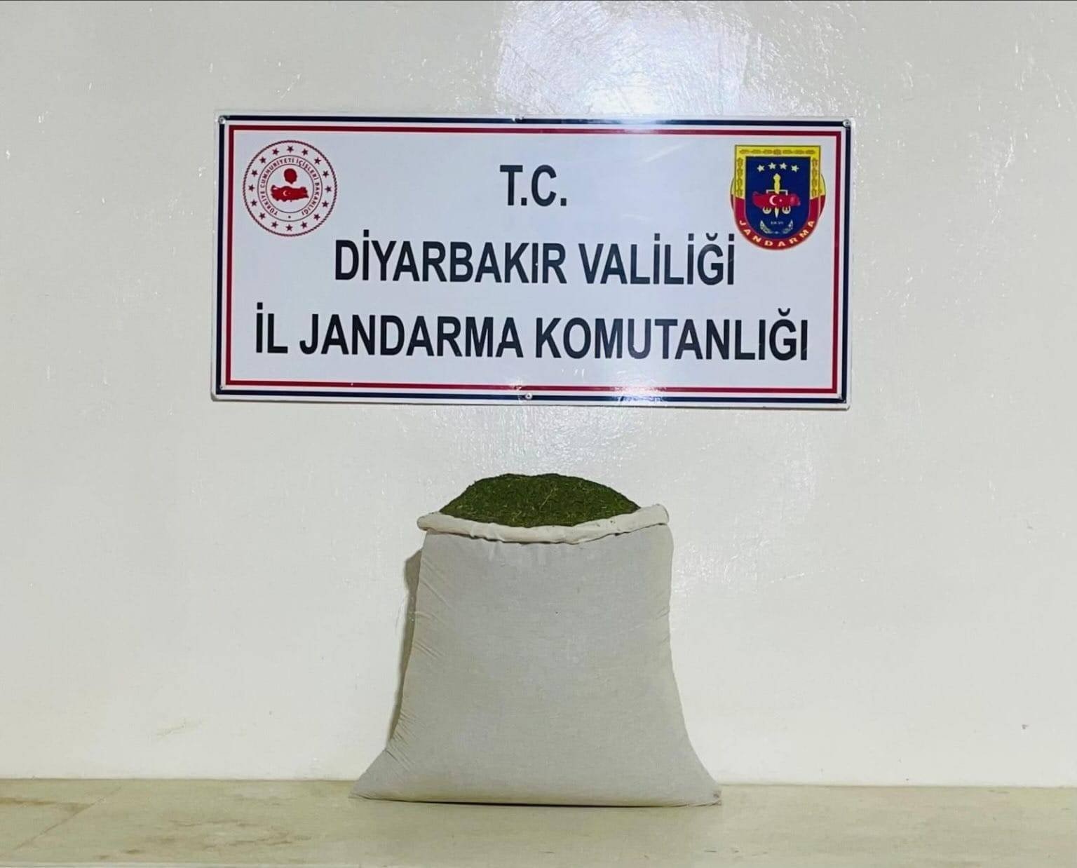 Diyarbakır’da yaklaşık 55 kilo uyuşturucu ele geçirildi