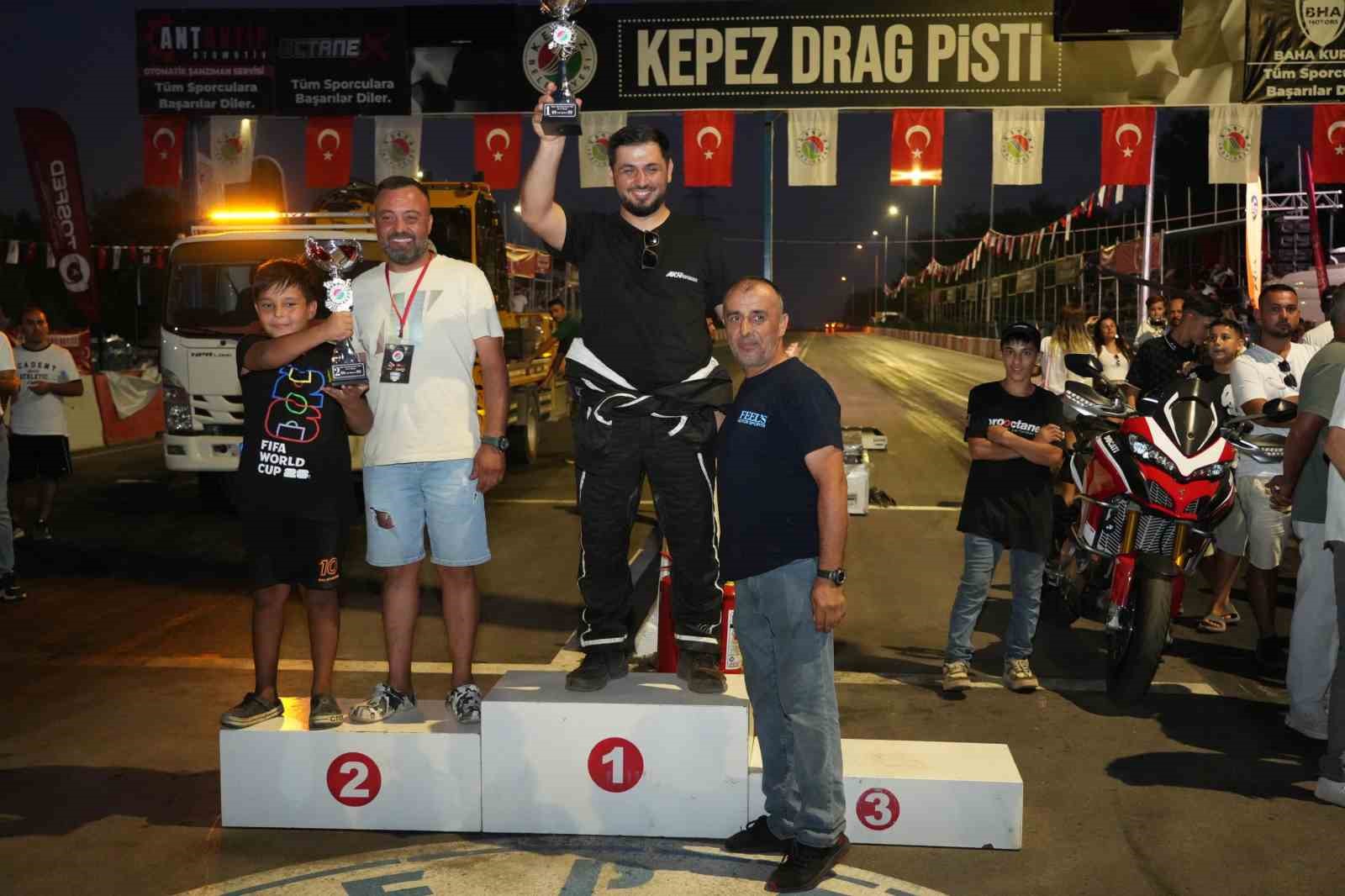 Kepez&rsquo;de otodrag heyecanı &ouml;d&uuml;l t&ouml;reniyle sonu&ccedil;landı