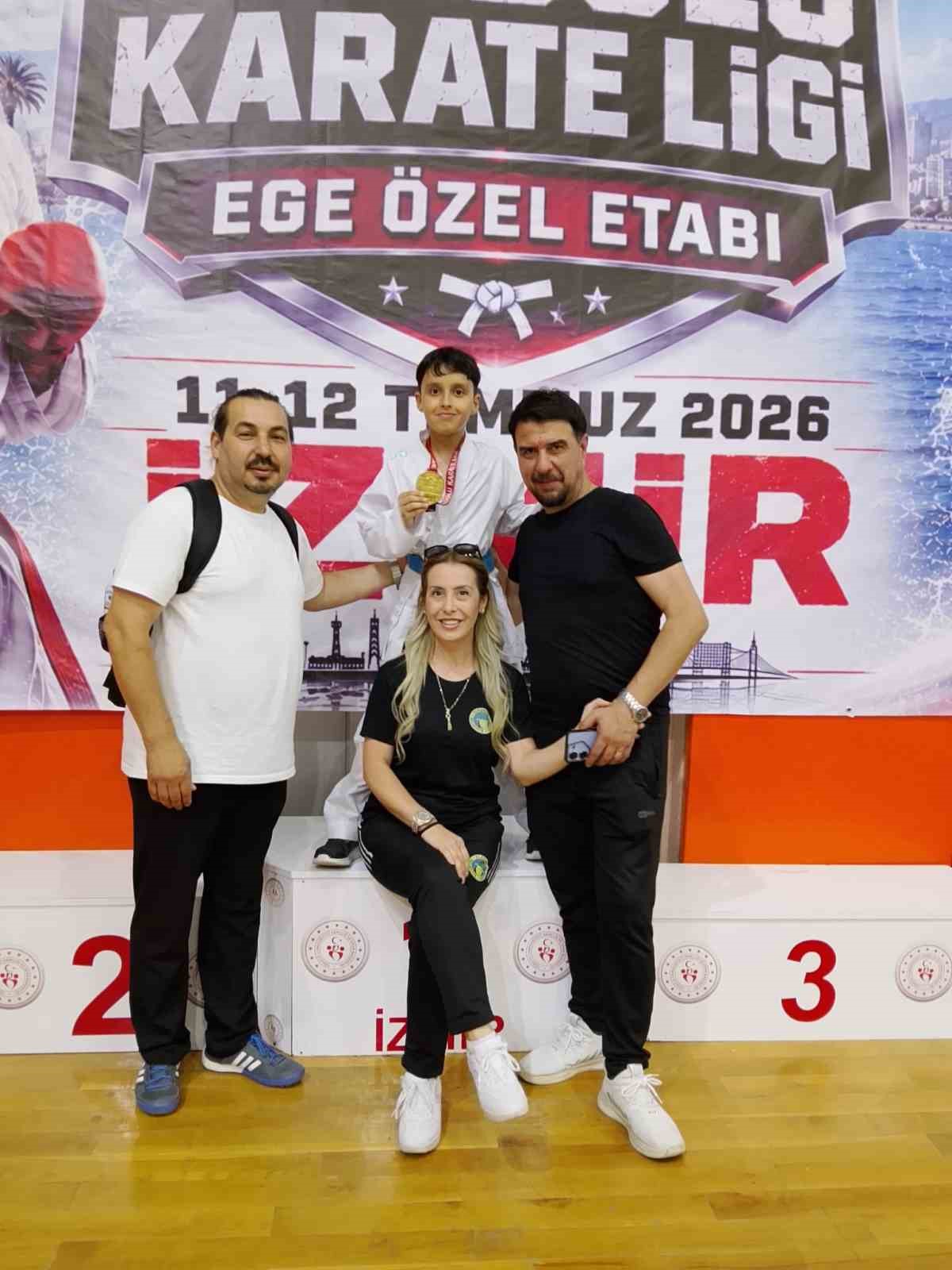 Alaşehirli karateciler Ege’yi fethetti
